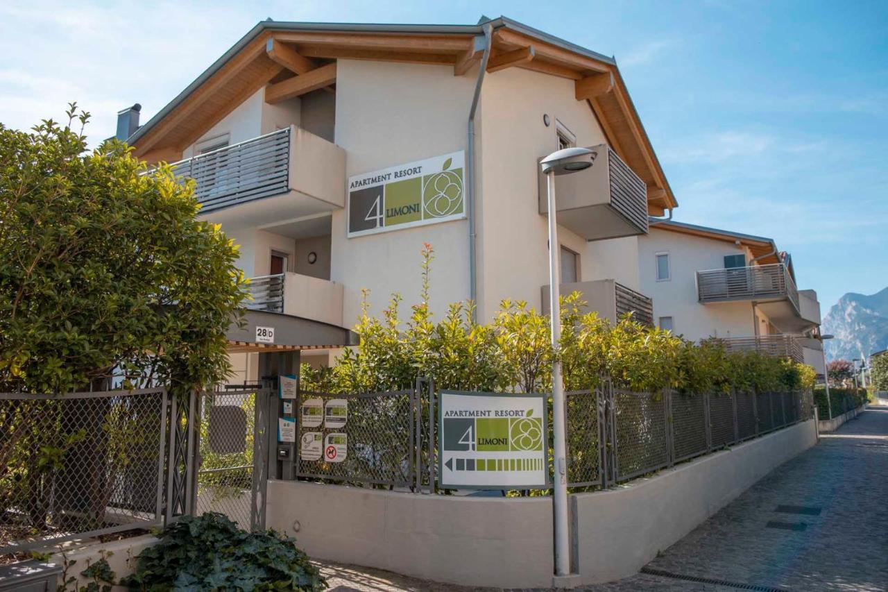 4 Limoni Apartment Resort Riva del Garda Exterior foto